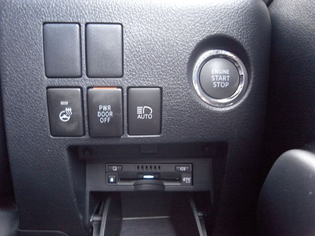 TOYOTA VELLFIRE 2020 Image 31