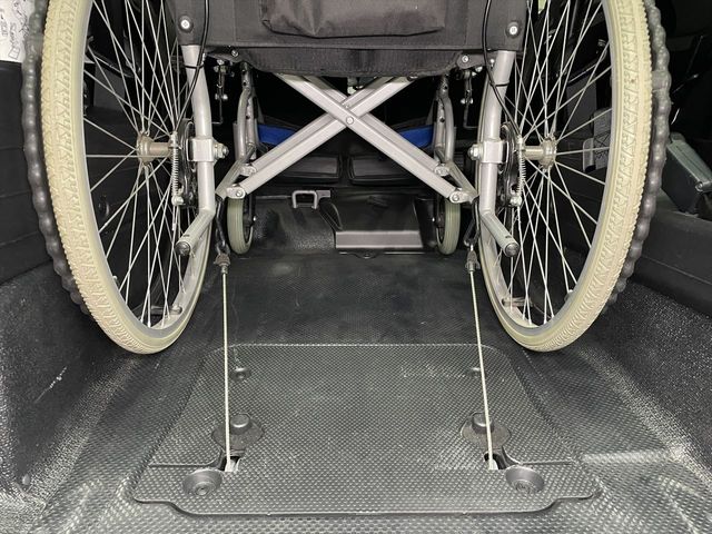 TOYOTA RACTIS 2014 Image 31