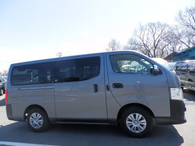 NISSAN NV350 CARAVAN 4WD 2020 Image 31