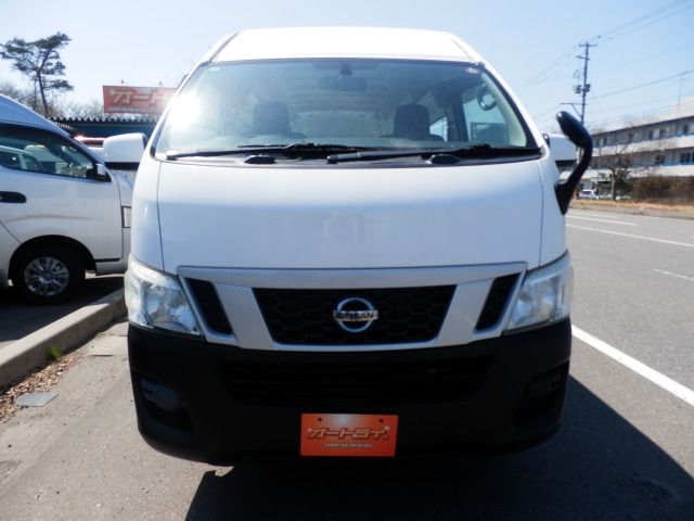 NISSAN NV350 CARAVAN 4WD 2014 Image 31