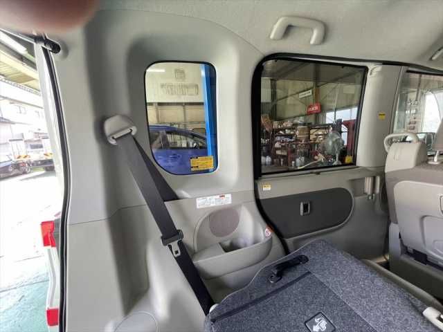 DAIHATSU TANTO 2017 Image 31