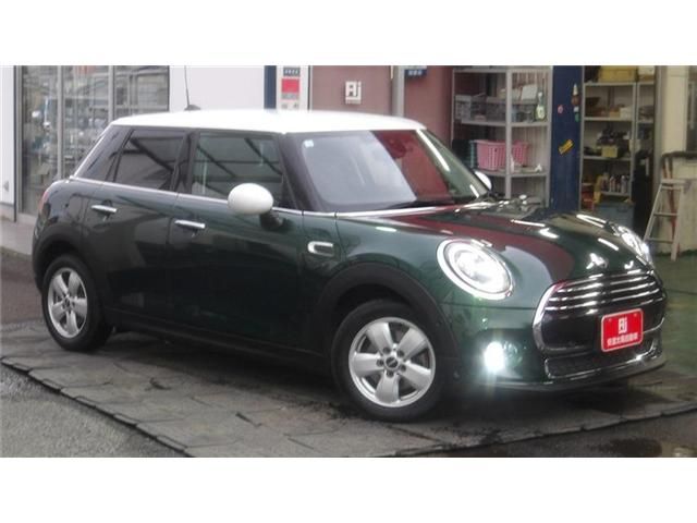 BMW MINI COOPER 5DOOR 2018 Image 31