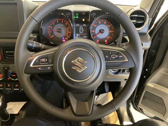 SUZUKI JIMNY 4WD 2025 Image 31