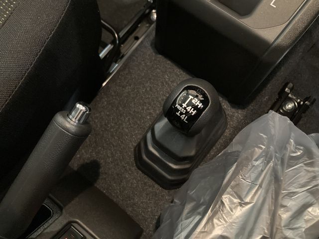 SUZUKI JIMNY 4WD 2025 Image 31