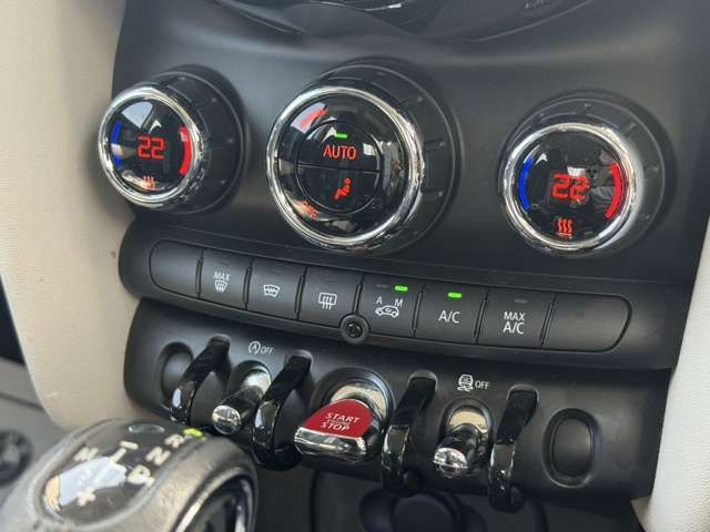 BMW MINI COOPER S 2016 Image 31