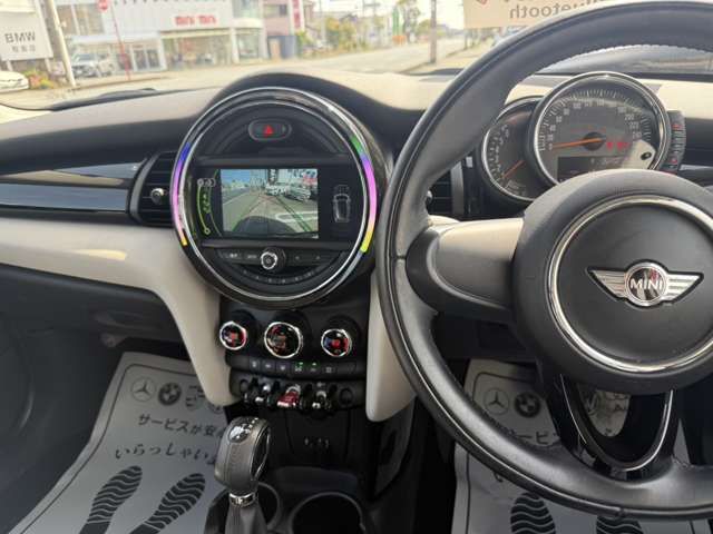 BMW MINI COOPER S 2016 Image 31