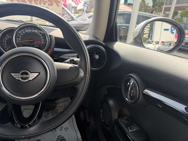 BMW MINI COOPER S 2016 Image 31