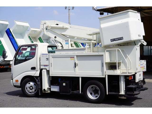 HINO DUTRO 2017 Image 31