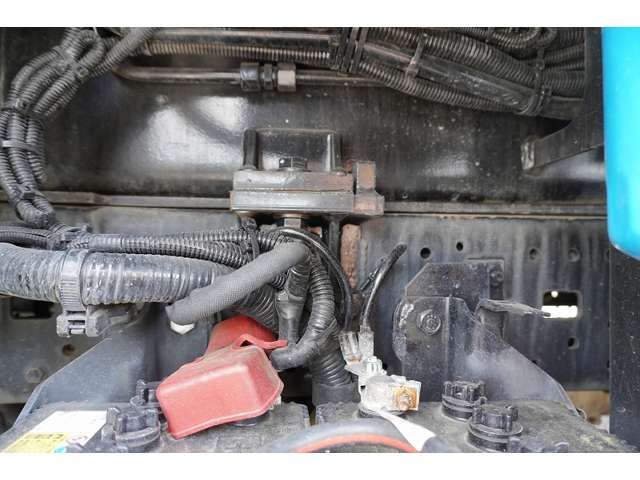 HINO DUTRO 2017 Image 31