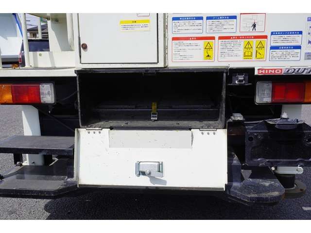 HINO DUTRO 2017 Image 31