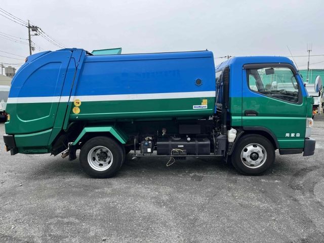 MITSUBISHI CANTER 2018 Image 31