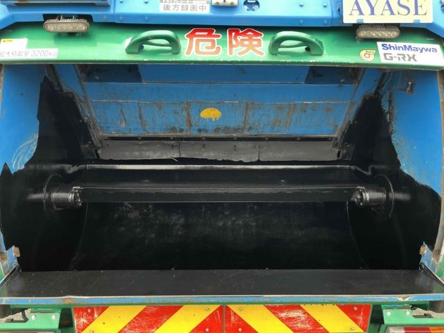 MITSUBISHI CANTER 2018 Image 31