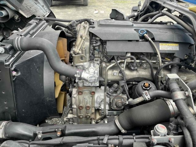 MITSUBISHI CANTER 2018 Image 31