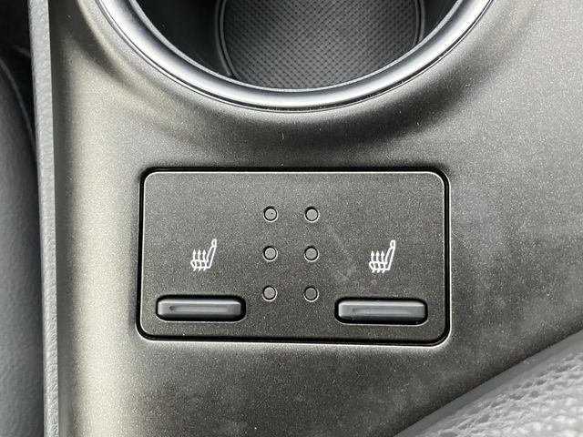 TOYOTA CAMRY HYBRID 2022 Image 31