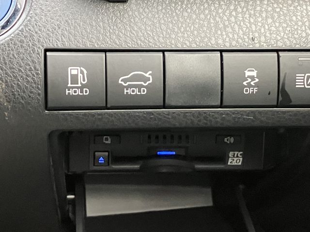 TOYOTA CAMRY HYBRID 2022 Image 31