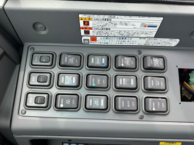 ISUZU GALA 2012 Image 31