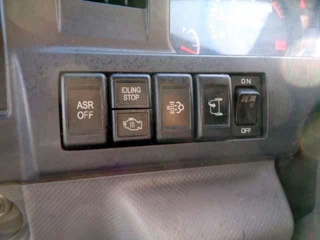 ISUZU  2013 Image 31