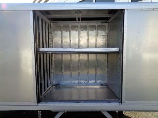 ISUZU  2013 Image 31