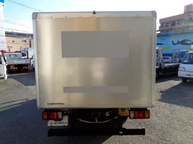 ISUZU  2013 Image 31