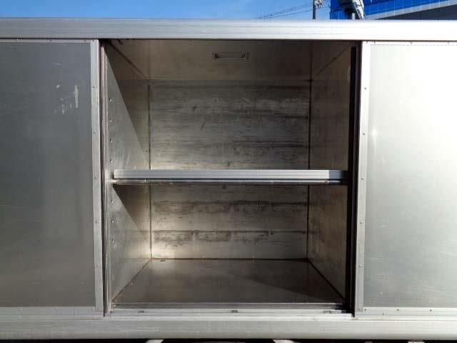 ISUZU  2013 Image 31