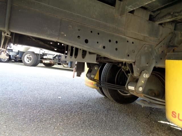 ISUZU  2013 Image 31