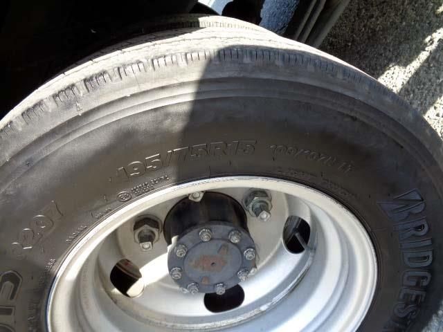 ISUZU  2013 Image 31