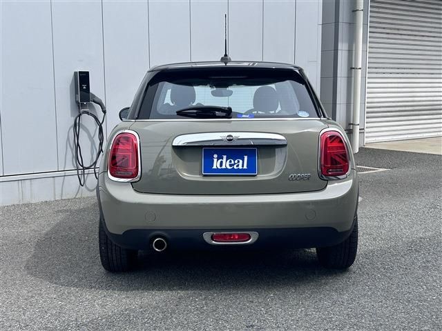 BMW MINI COOPER 5DOOR 2018 Image 31