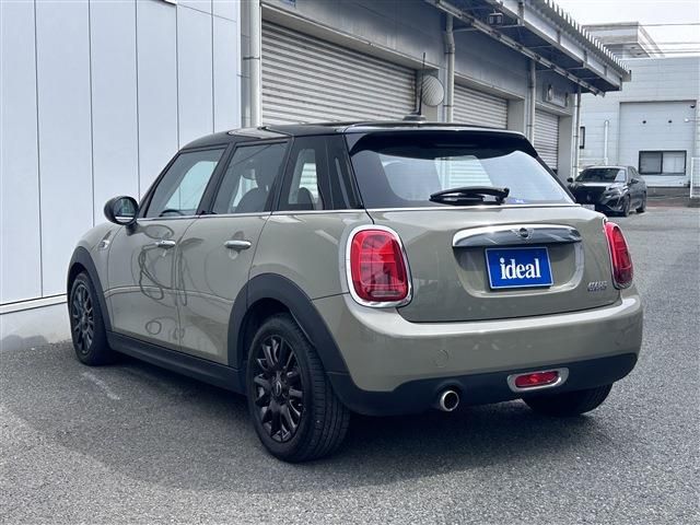 BMW MINI COOPER 5DOOR 2018 Image 31
