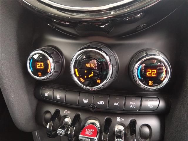 BMW MINI COOPER 5DOOR 2018 Image 31