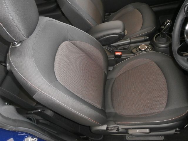 BMW MINI COOPER 2018 Image 31