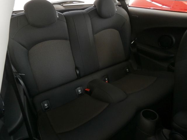 BMW MINI COOPER 2018 Image 31