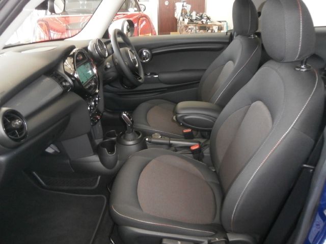 BMW MINI COOPER 2018 Image 31