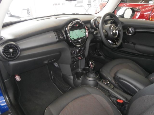 BMW MINI COOPER 2018 Image 31