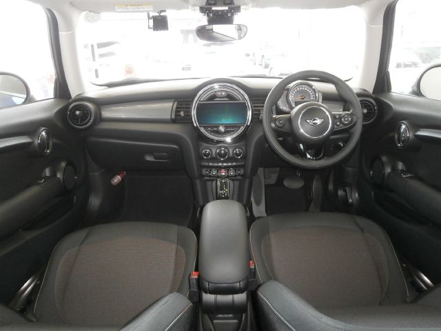 BMW MINI COOPER 2018 Image 31