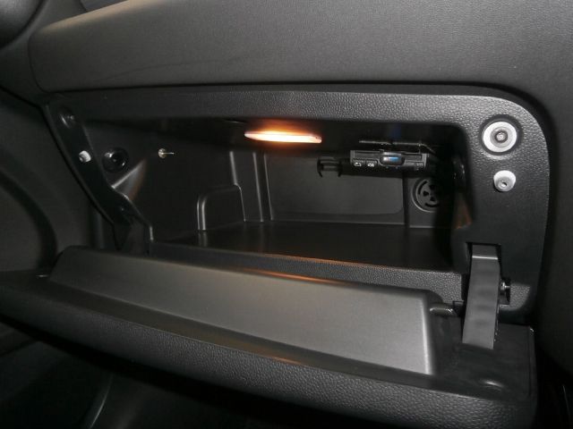 BMW MINI COOPER 2018 Image 31