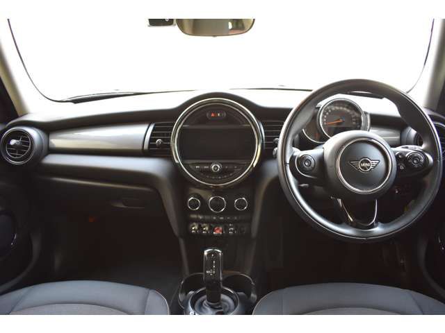 BMW MINI COOPER D 5DOOR 2021 Image 31