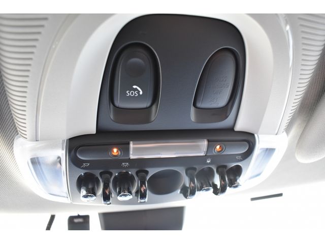 BMW MINI COOPER D 5DOOR 2021 Image 31