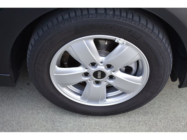 BMW MINI COOPER D 5DOOR 2021 Image 31