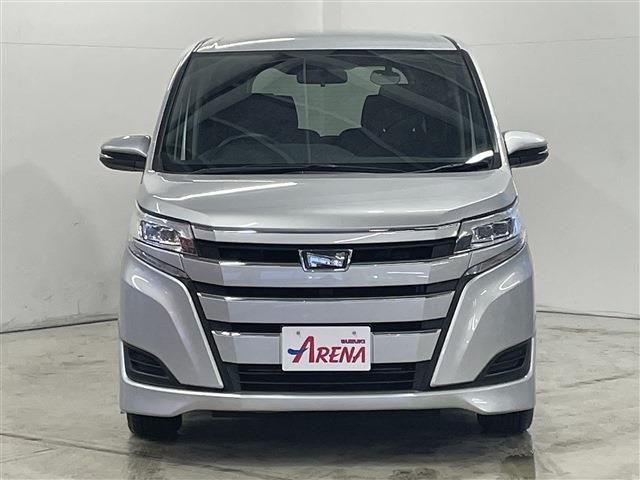 TOYOTA NOAH 4WD 2017 Image 31