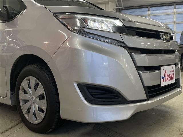 TOYOTA NOAH 4WD 2017 Image 31