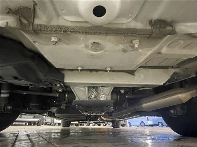 TOYOTA NOAH 4WD 2017 Image 31