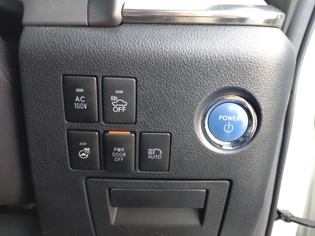 TOYOTA ALPHARD HYBRID 4WD 2018 Image 31