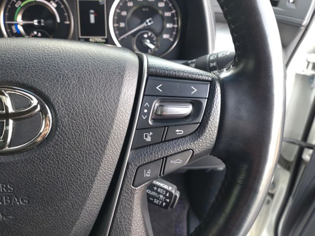 TOYOTA ALPHARD HYBRID 4WD 2018 Image 31