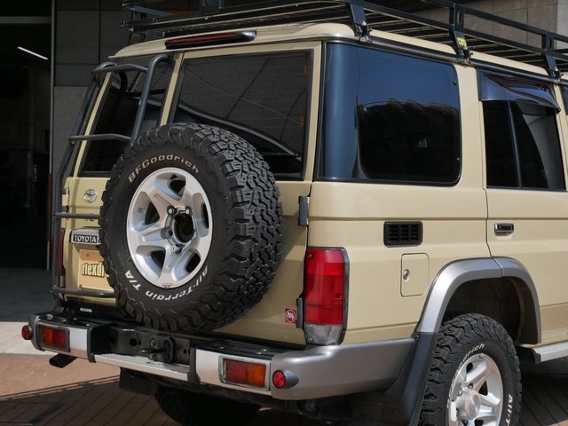 TOYOTA LANDCRUISER VAN 2015 Image 31