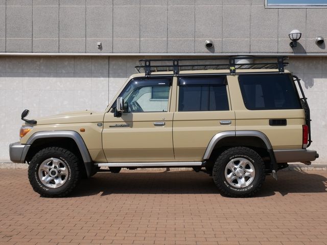 TOYOTA LANDCRUISER VAN 2015 Image 31