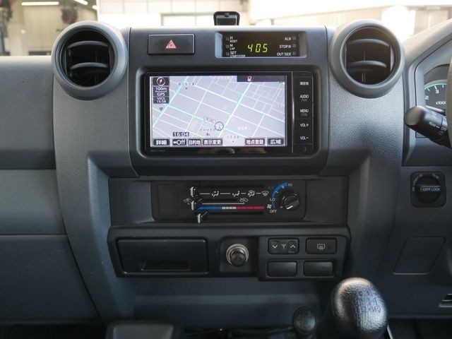 TOYOTA LANDCRUISER VAN 2015 Image 31