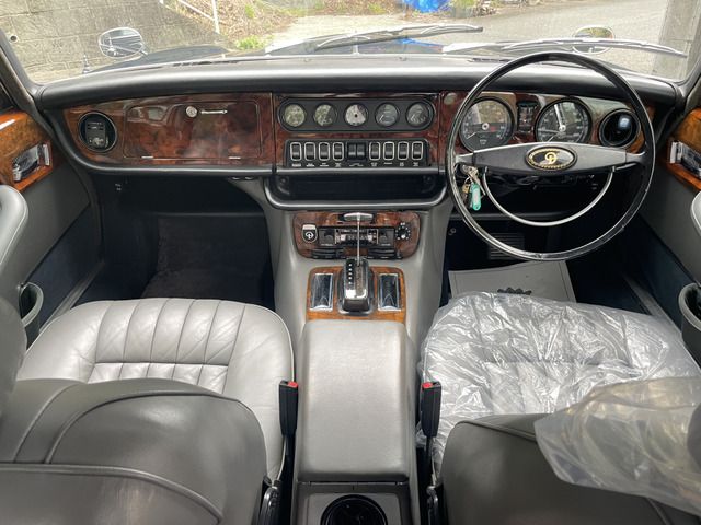 DAIMLER  1972 Image 31