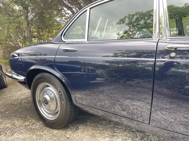 DAIMLER  1972 Image 31