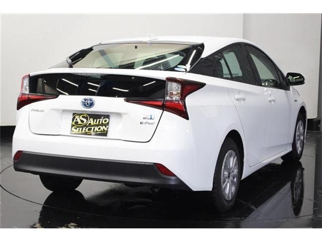 TOYOTA PRIUS 4WD 2020 Image 31