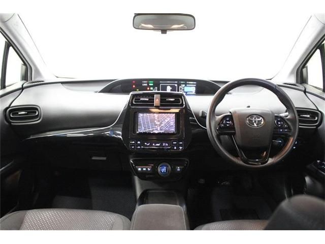 TOYOTA PRIUS 4WD 2020 Image 31